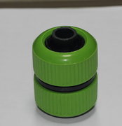 3/4”plastic hose mender Product Photo