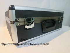 Black Diamond scratch case Product Photo
